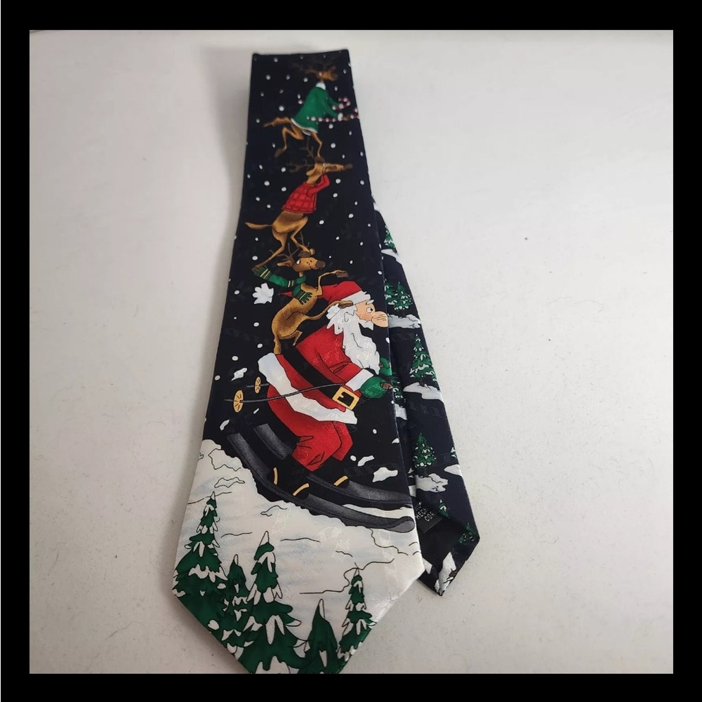 Hallmark Yule Tie Greetings Christmas Tie Funny Santa And Reindeer 60” Necktie